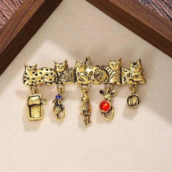 Gold Cat Brooch with Charms - Picture 4 of 5